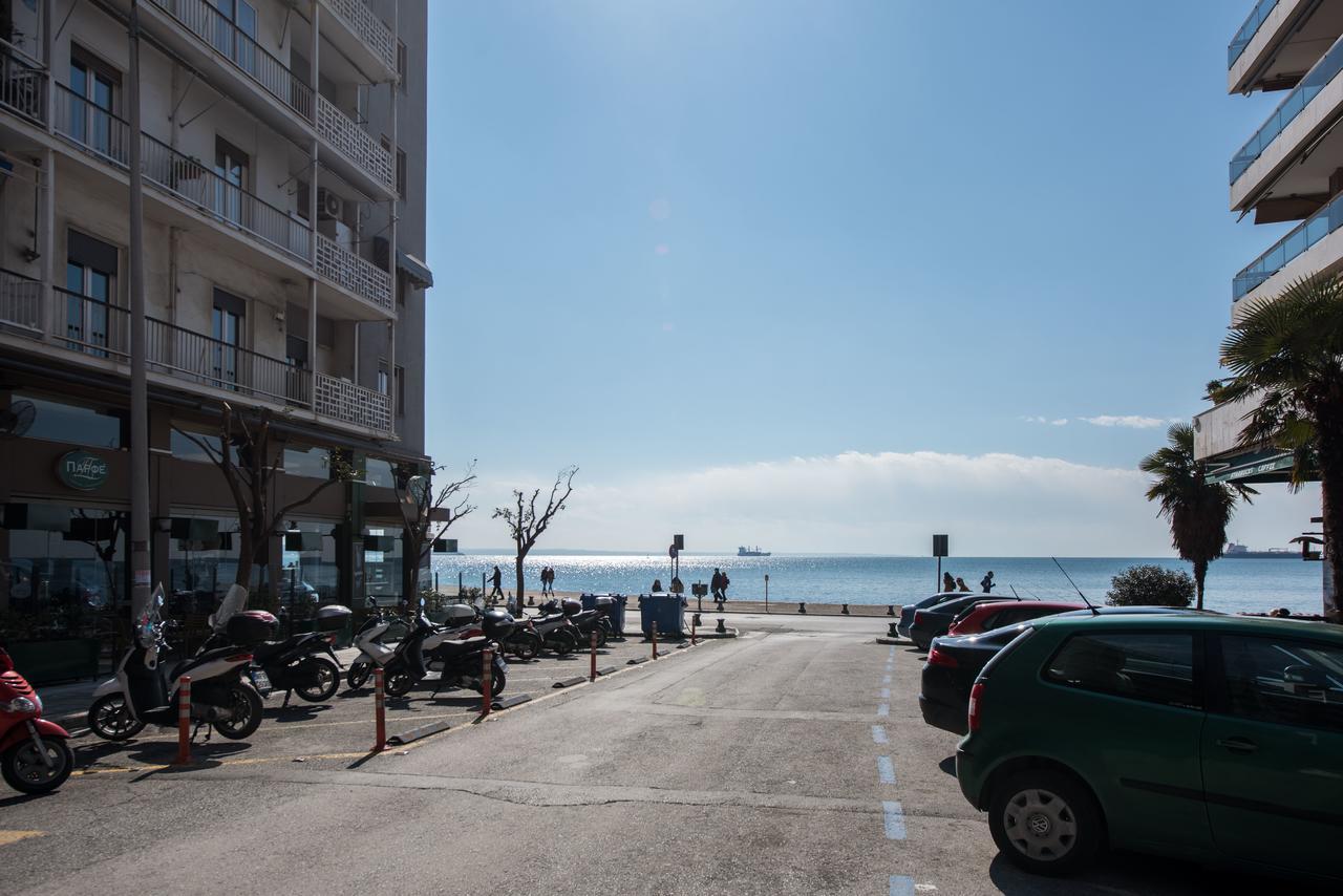 Thessaloniki Seaside Apartment A&B ภายนอก รูปภาพ