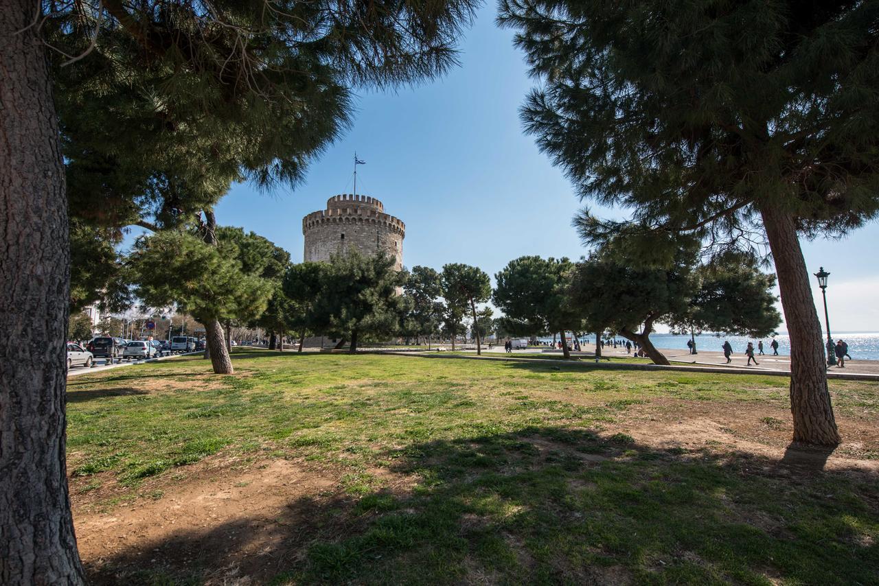 Thessaloniki Seaside Apartment A&B ภายนอก รูปภาพ