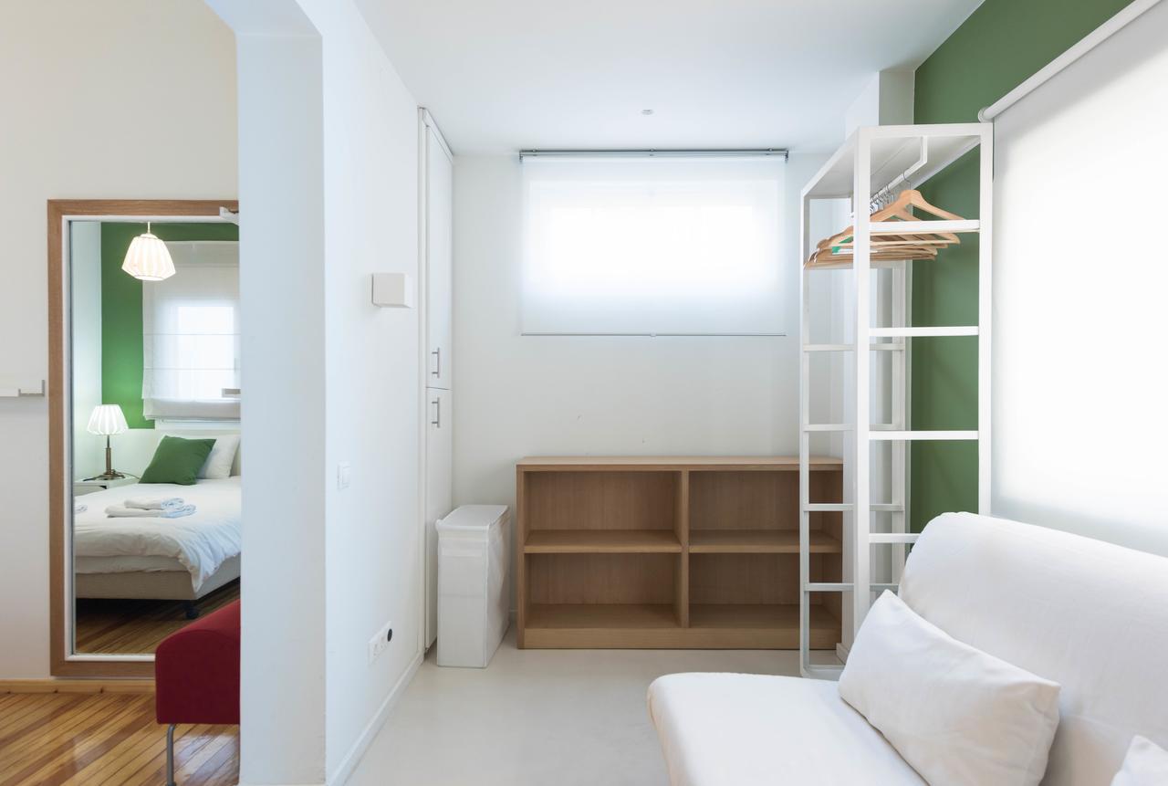 Thessaloniki Seaside Apartment A&B ภายนอก รูปภาพ